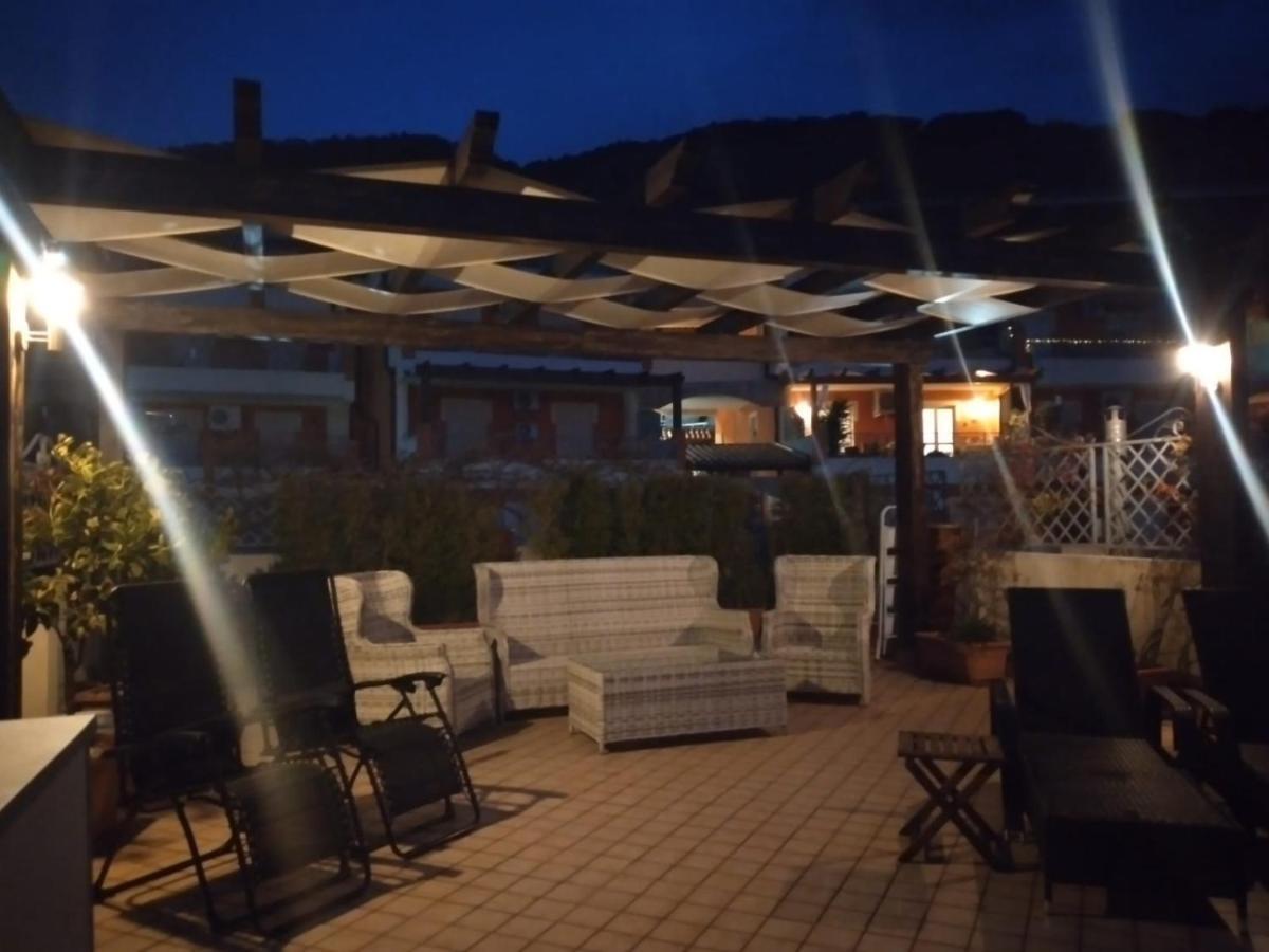 Casa Norvegese Lejlighed Pizzo  Eksteriør billede